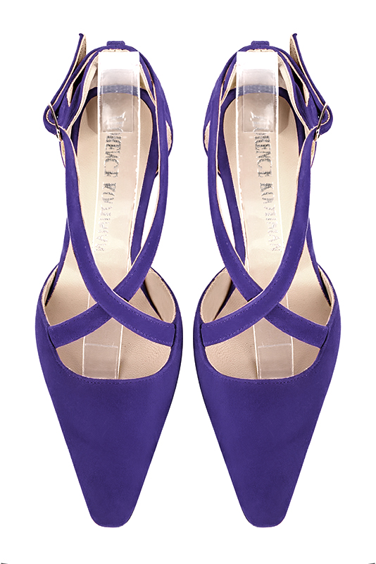Violet purple women's open side shoes, with crossed straps. Tapered toe. Low kitten heels. Top view - Florence KOOIJMAN